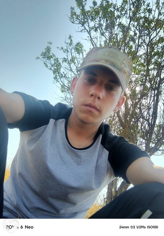Дима, 21, Севастополе — анкета №2565037