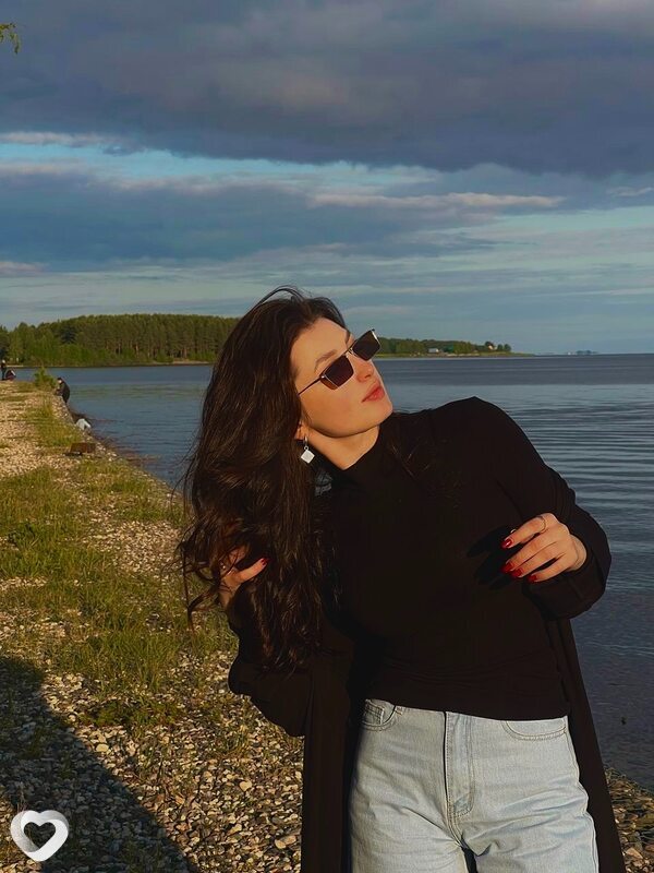 Елизавета, 21, Череповце — анкета №2684540
