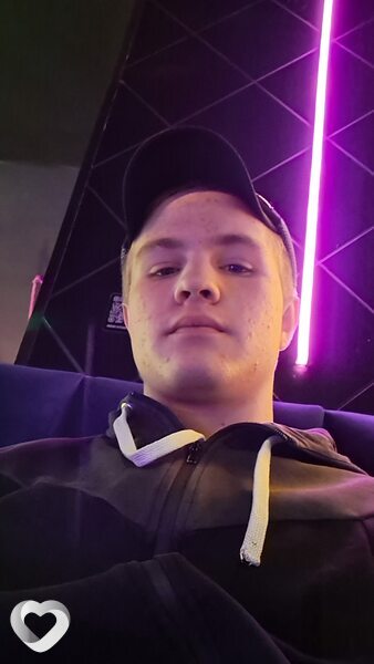 Илья, 23, Санкт-Петербурге — анкета №2565486