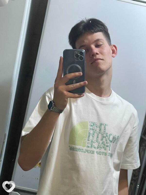 Владимир, 21, Краснодаре — анкета №2565764