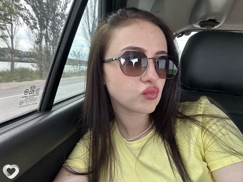 Эвелина, 21, Ростове-на-Дону — анкета №2566171