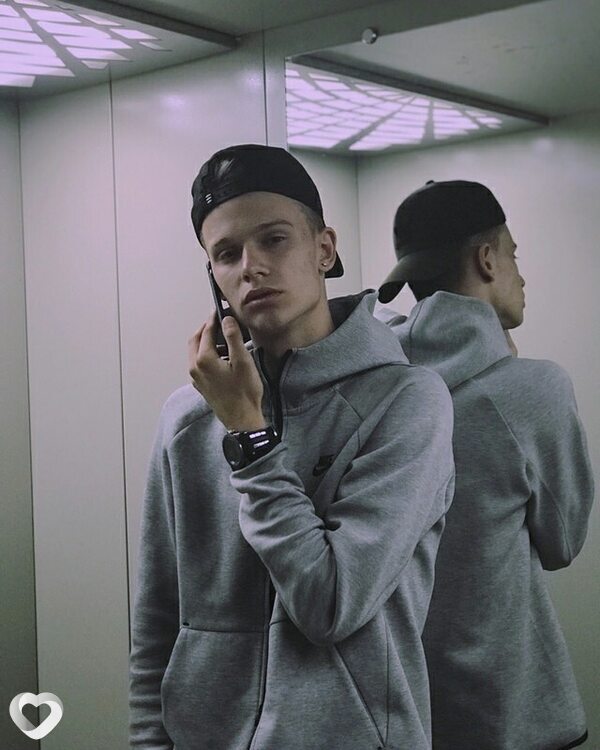 Артём, 24, Москве — анкета №2566624
