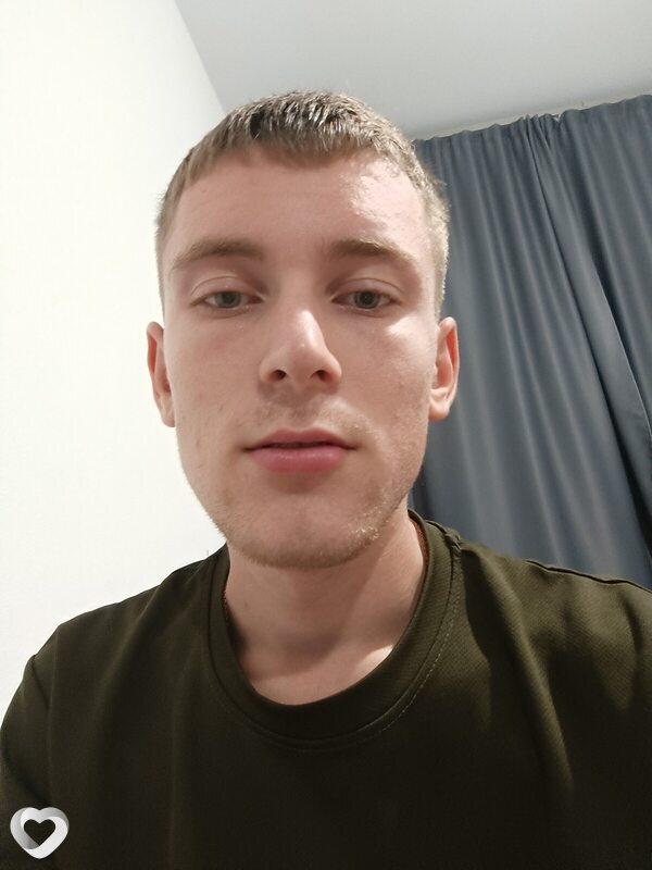 Дима, 19, Санкт-Петербурге — анкета №2566766