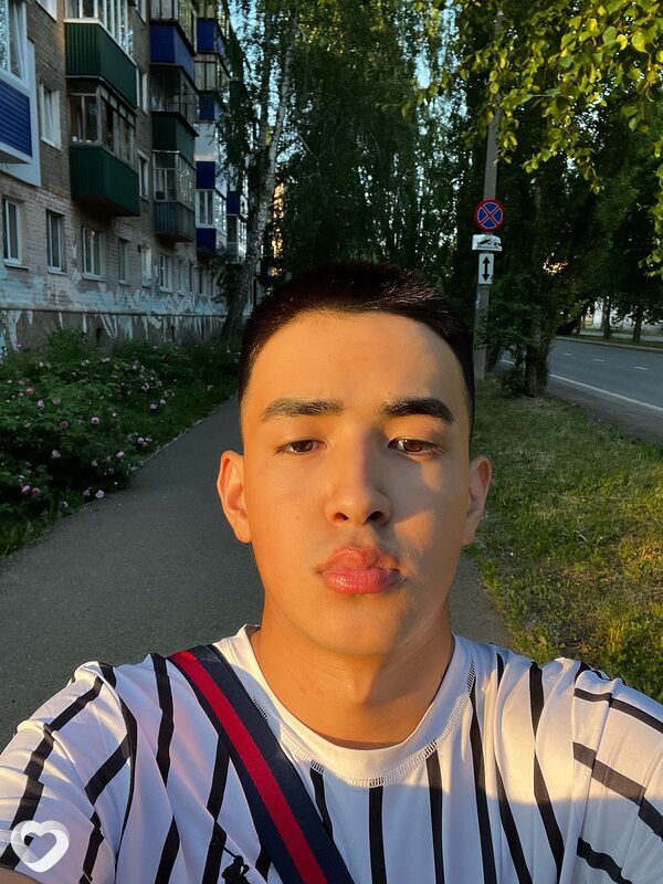 Вадим, 21, Уфе — анкета №2567352