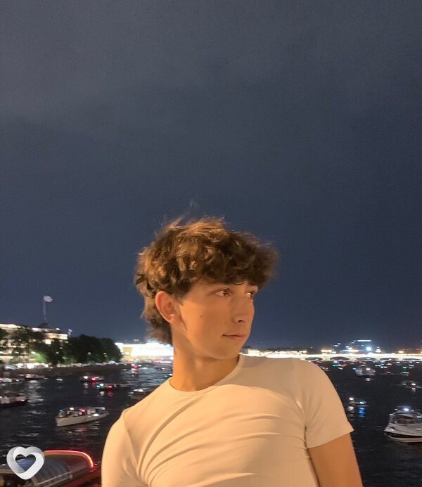 Alex, 29, Москве — анкета №2568036
