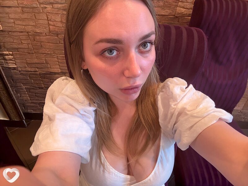 Аня, 22, Адыгейске — анкета №2568125