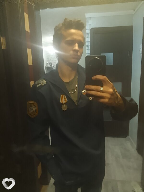 Алекс, 21, Усть-Кут — анкета №2568280