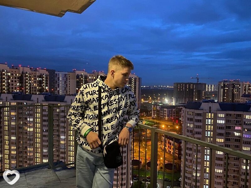Максим, 23, Калуге — анкета №2568372