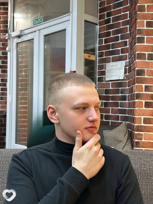Денис, 20, Москве — анкета №2568625