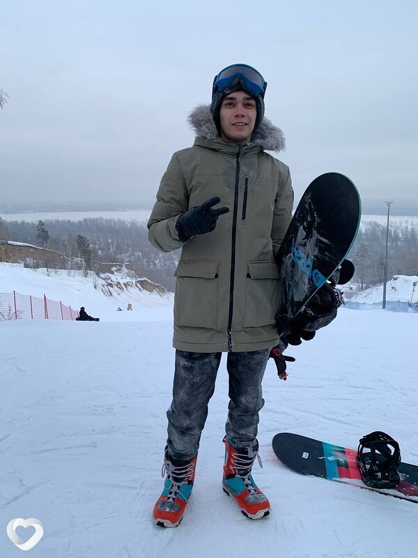 Алишер, 25, Барнауле — анкета №2569044