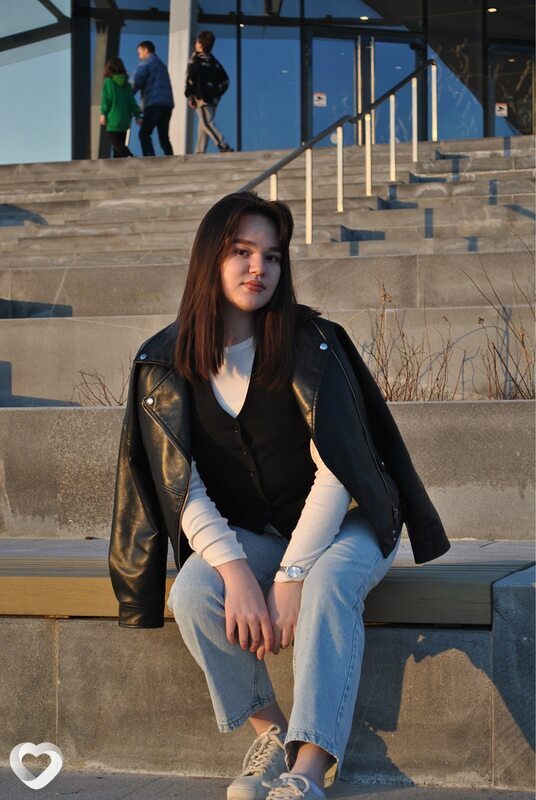 Лиза, 21, Челябинске — анкета №2569183
