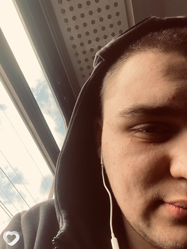Киря, 23, Саратове — анкета №2569388