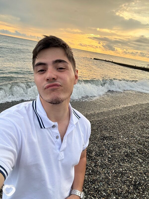 Борис, 23, Адлер — анкета №2570194