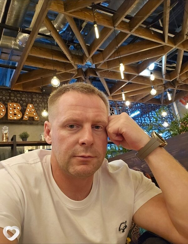 Валентин, 38, Артеме — анкета №2570391