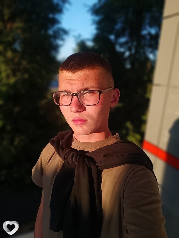 Сергей, 22, Москве — анкета №2571155