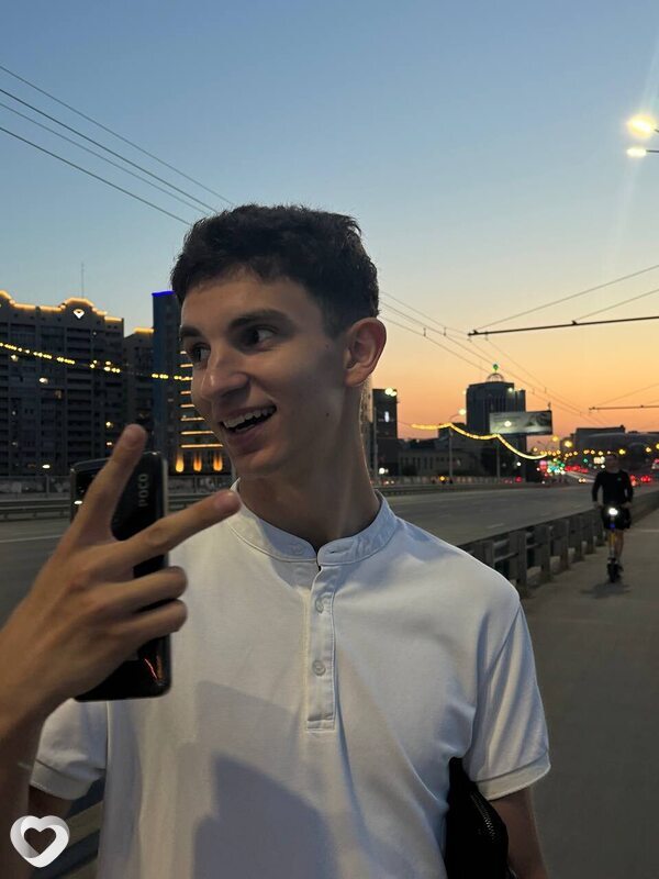 Матвей, 21, Новосибирске — анкета №2571385