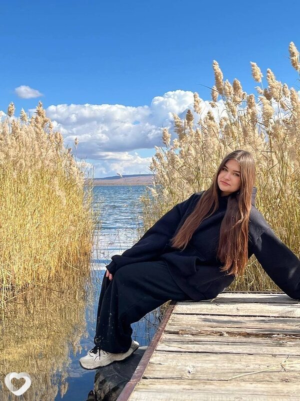 Аделина, 24, Санкт-Петербурге — анкета №2571396