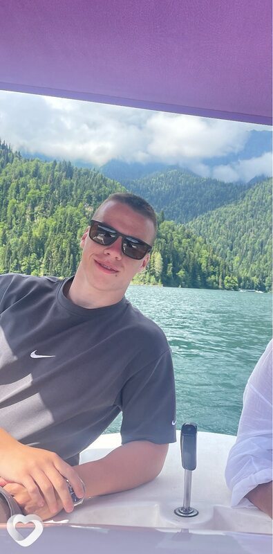 Глеб, 19, Череповце — анкета №2571791