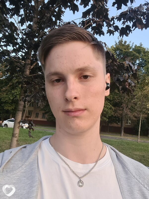 Иван, 25, Москве — анкета №2572075