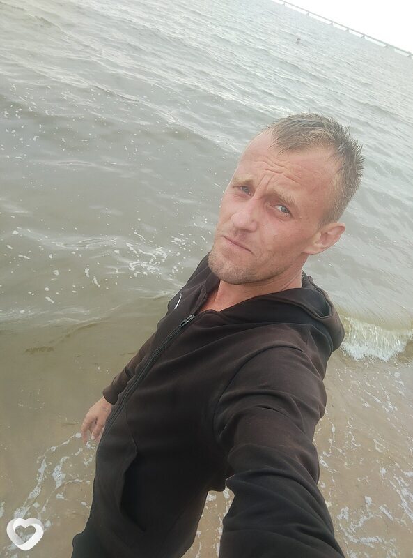 Вадим, 30, Артеме — анкета №2572045