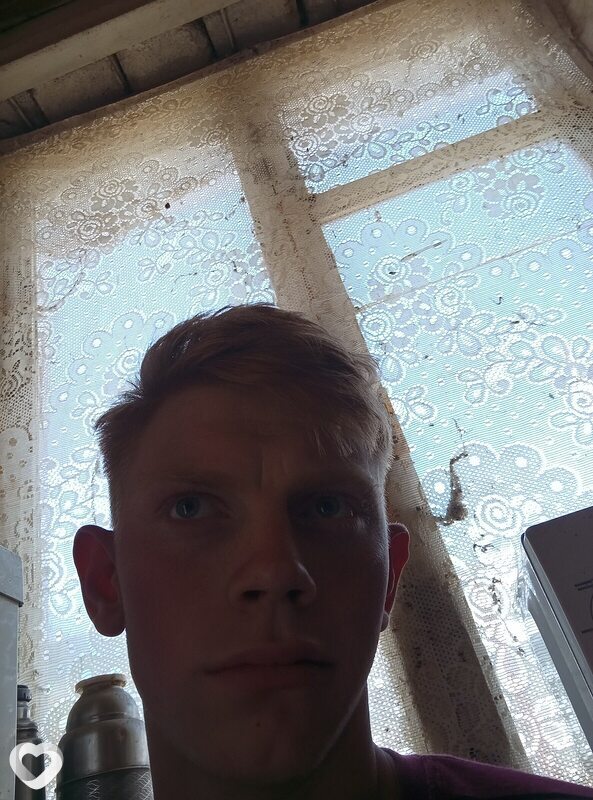 Алексей, 21, Щекине — анкета №2572435