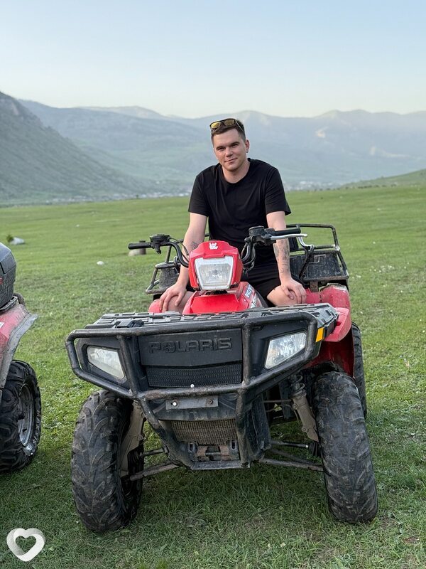 Артем, 27, Краснодаре — анкета №2572807
