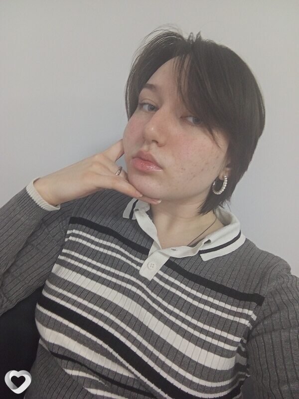 Аня, 21, Барнауле — анкета №2572630