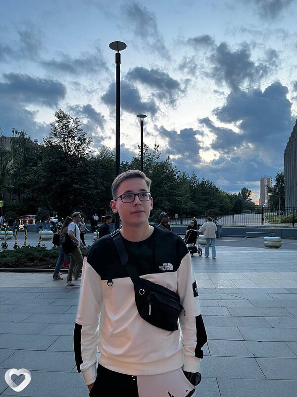 Артур, 26, Москве — анкета №2572908