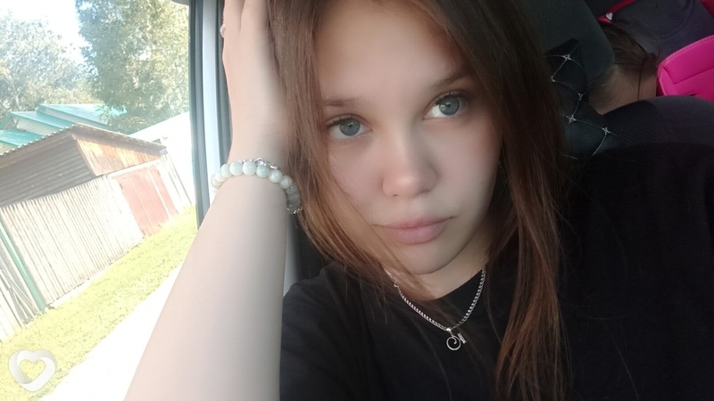 Алёна, 25, Москве — анкета №2573309