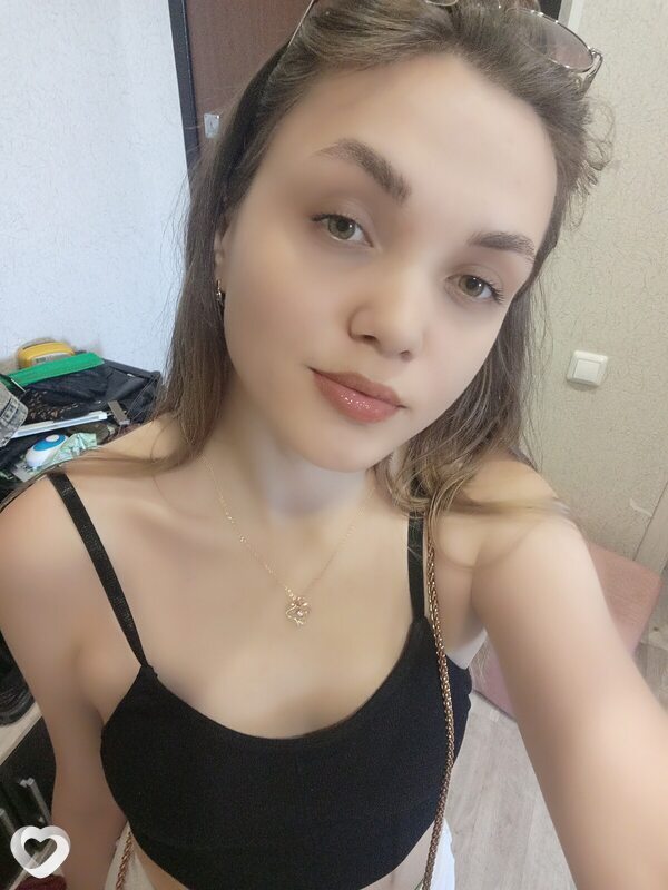 Арина, 22, Барнауле — анкета №2574338