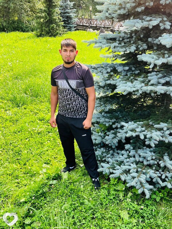 Давид, 21, Астрахани — анкета №2573870