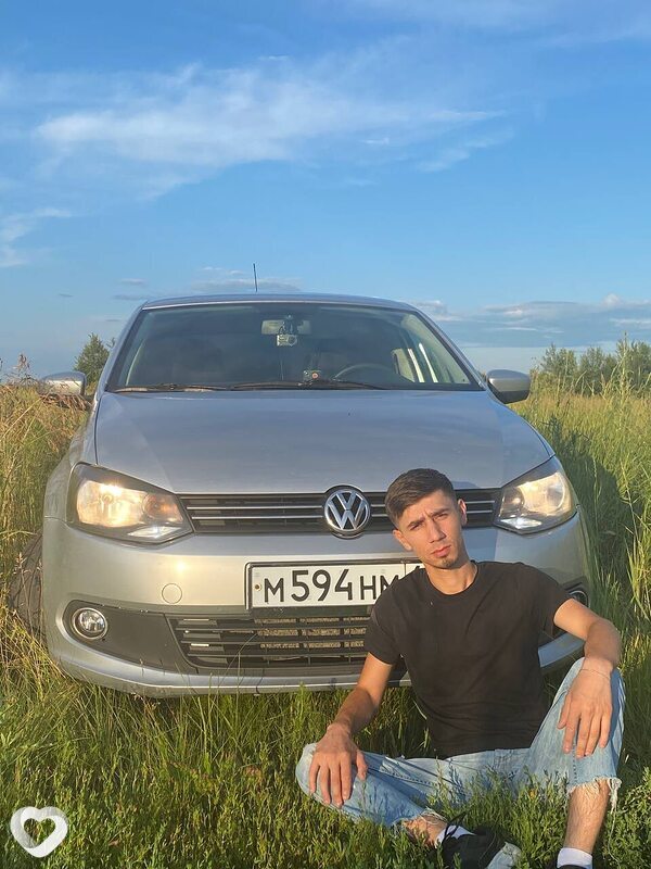 Максим, 21, Тюмени — анкета №2573975