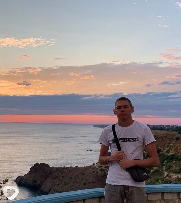 Александ, 26, Симферополе — анкета №2574715