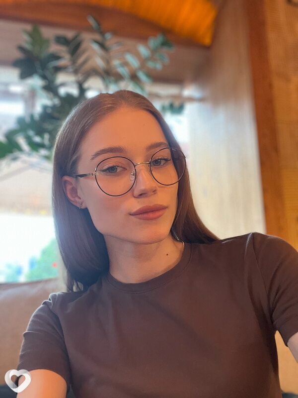 Полина, 20, Самаре — анкета №2574648