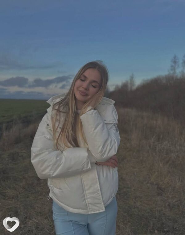 Таня, 21, Санкт-Петербурге — анкета №2574758