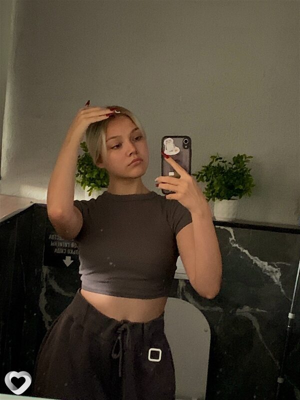 Кристина, 20, Калининграде — анкета №2575563