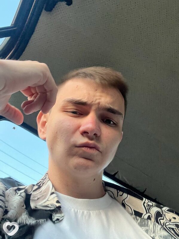 Ян, 22, Калуге — анкета №2576194
