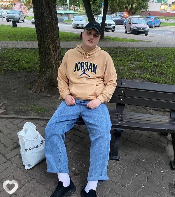 Данил, 21, Москве — анкета №2576411