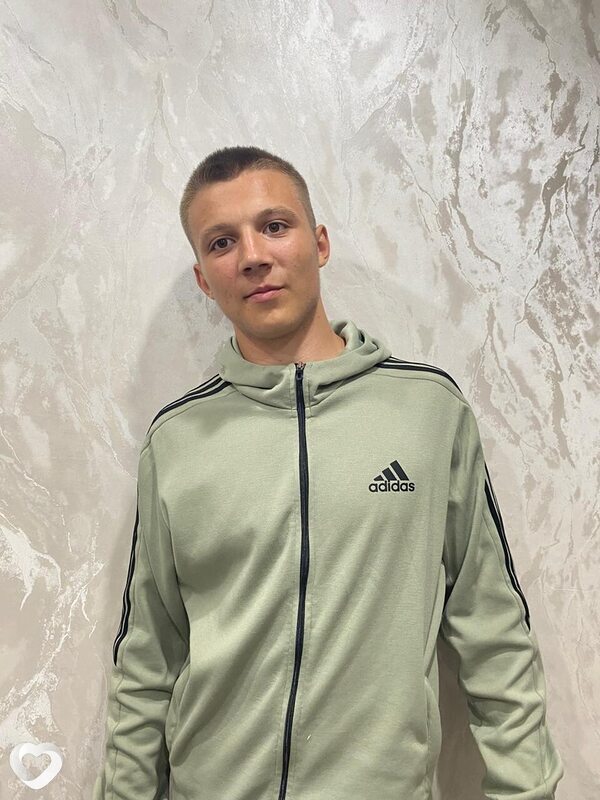 Роман, 19, Челябинске — анкета №2576391