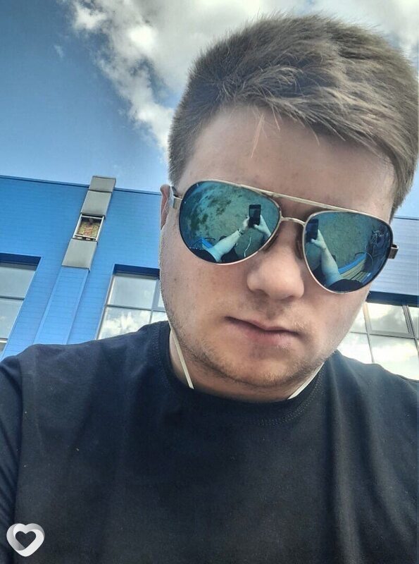 Денис, 25, Барнауле — анкета №2576820