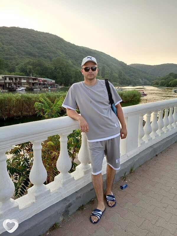Виталий, 28, Ливнах — анкета №2577206
