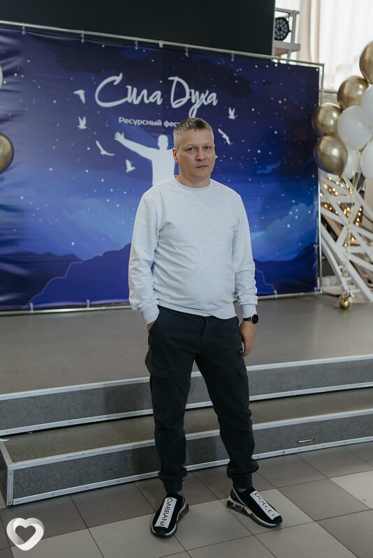 Михаил, 35, Ангарске — анкета №2578165