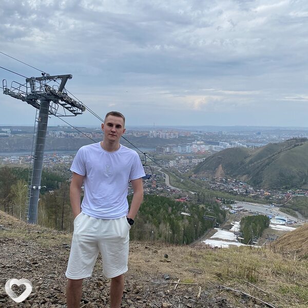 Артём, 21, Красноярске — анкета №2578391