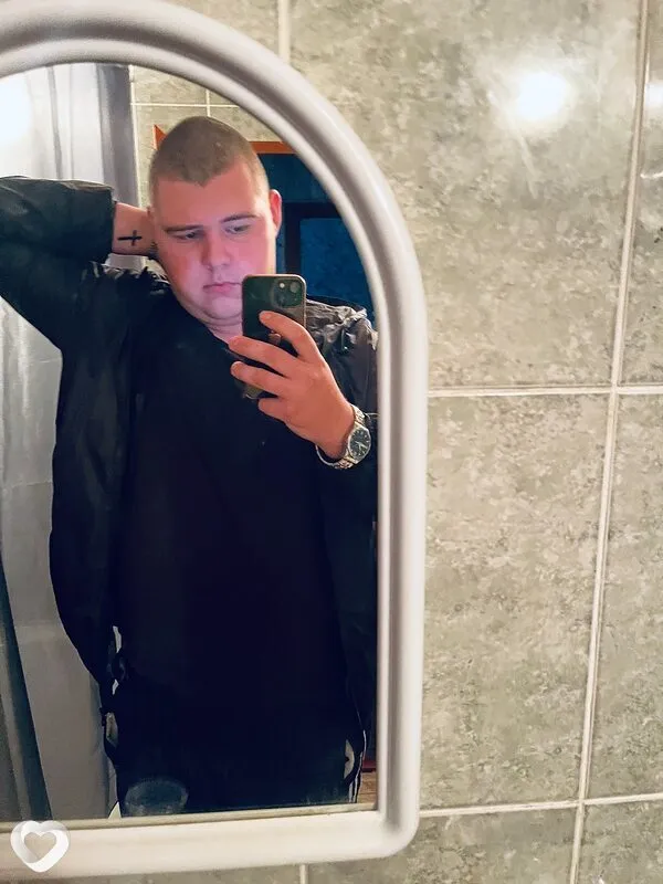 Даня, 21, Барнауле — анкета №2579696