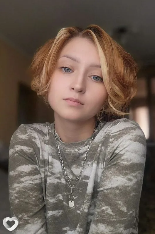 Алиса, 20, Барнауле — анкета №2580297