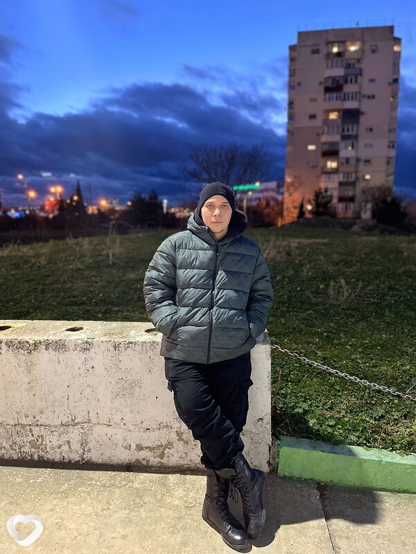 Максим, 26, Саратове — анкета №2580431