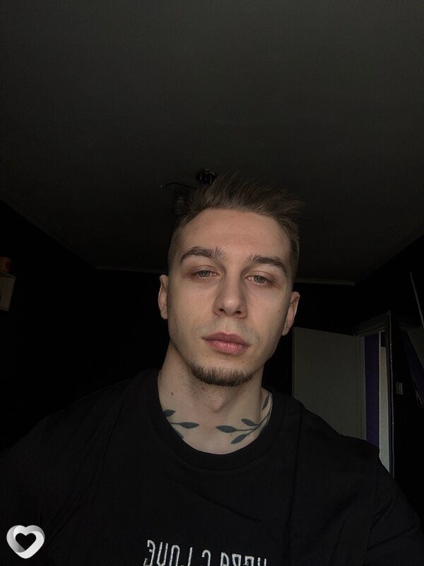 Денис, 26, Семей — анкета №2580989