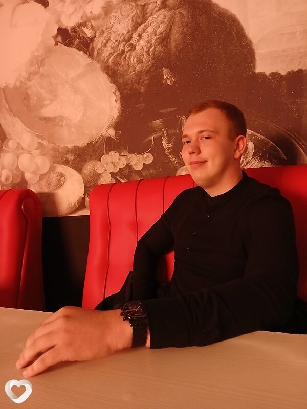Никита, 24, Саратове — анкета №2581121
