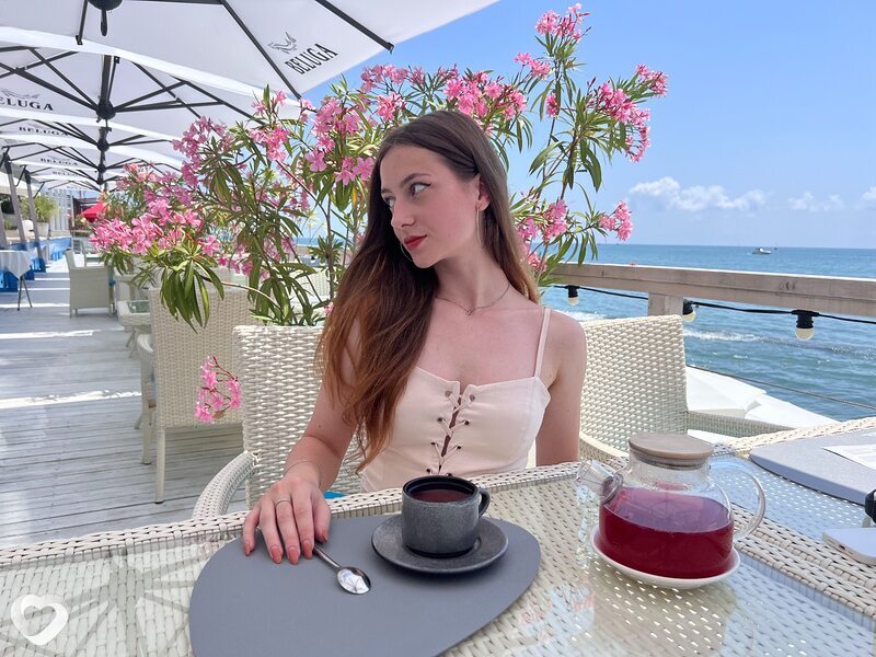 Полина, 20, Сочи — анкета №2581071