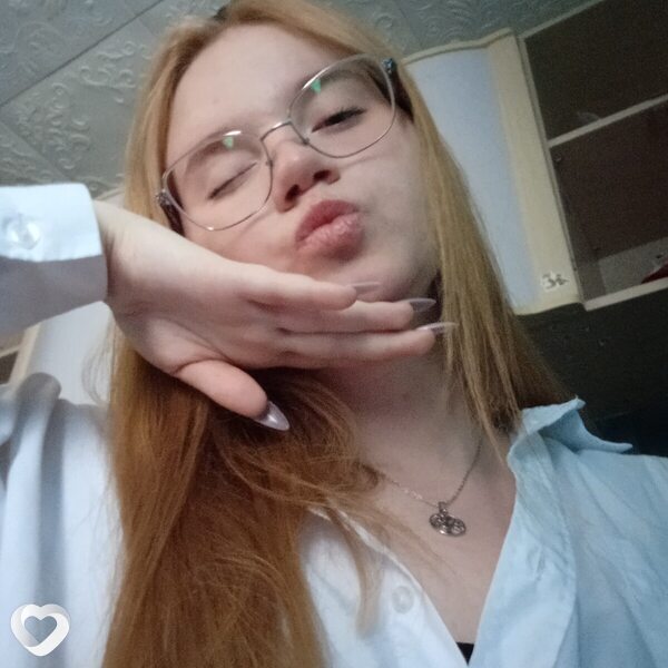 Ульяна, 19, Саратове — анкета №2582371